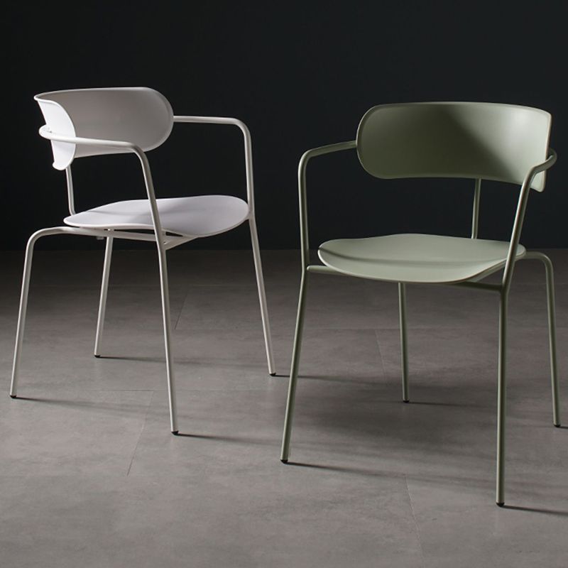 Chaise de salle à manger de style contemporain, chaise d'appoint de cuisine à bras ouvert avec pieds en métal