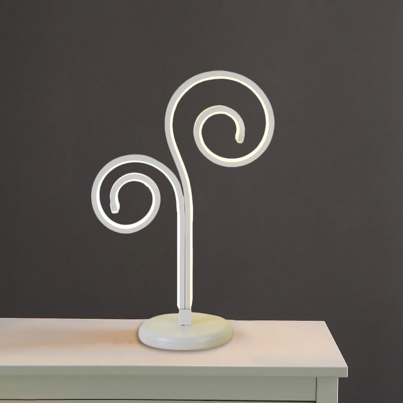 Metallic Swirling Nightstand Lamp Contemporary Black/White/Gold LED Desk Light with Circle Pedestal