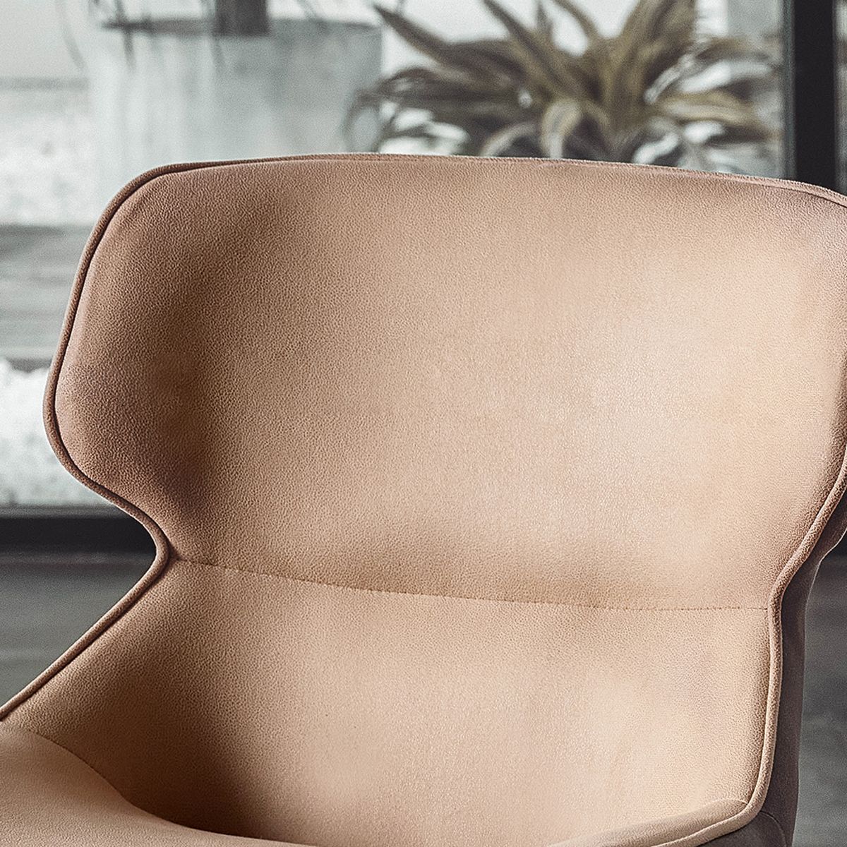 Minimalist Style Dining Arm Chairs Faux Leather Wingback Parsons Chairs (Set of 2)