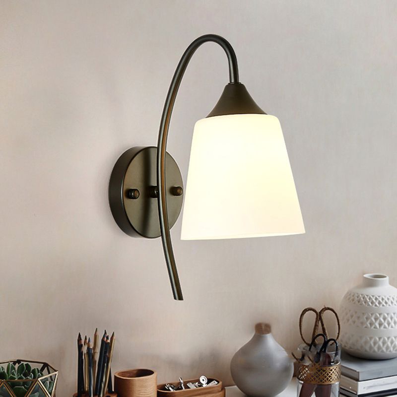 Modernist Wall Sconce Black Metal 1 Light Sconce Lighting for Bedroom