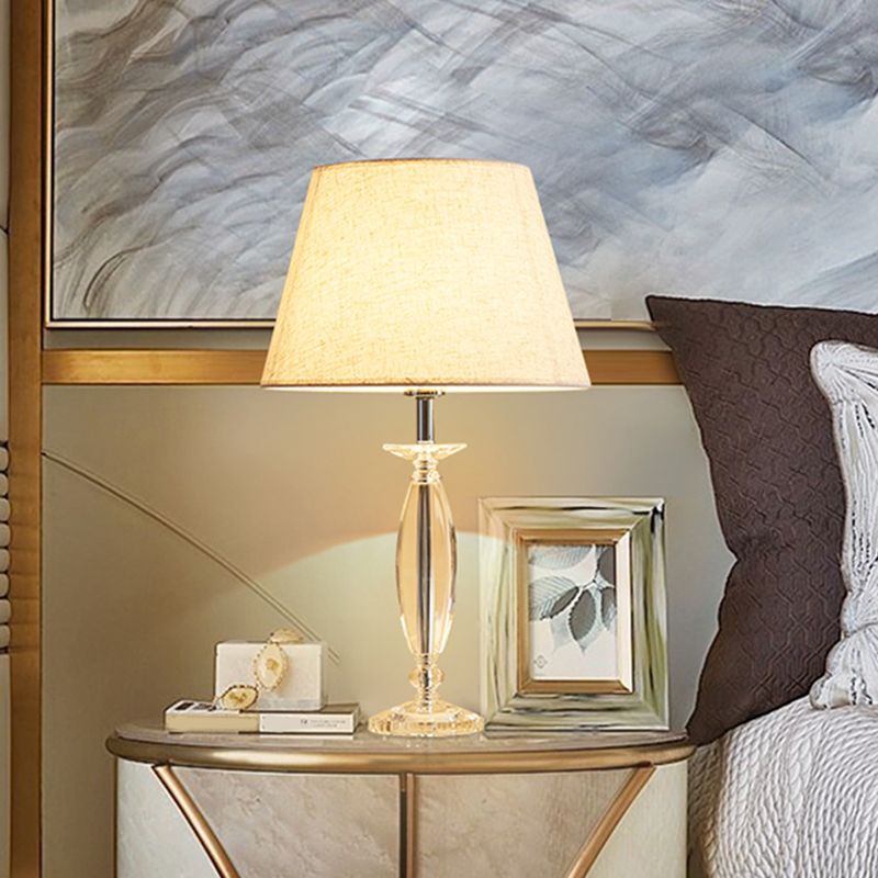 Mesa de sombra de tela de 1 cabeza Luz tradicional blanca/lino/café Lámpara de estudio de estudio cónico