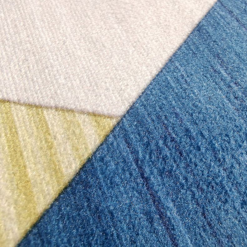 Multicolor Nordic Area Rug Polyester Triangle Print Rug Non-Slip Backing Indoor Rug for Living Room