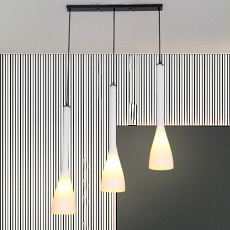 Frosted White Glass -trechter hangende lamp eigentijds 3 bollen multi -light hanger over eettafel