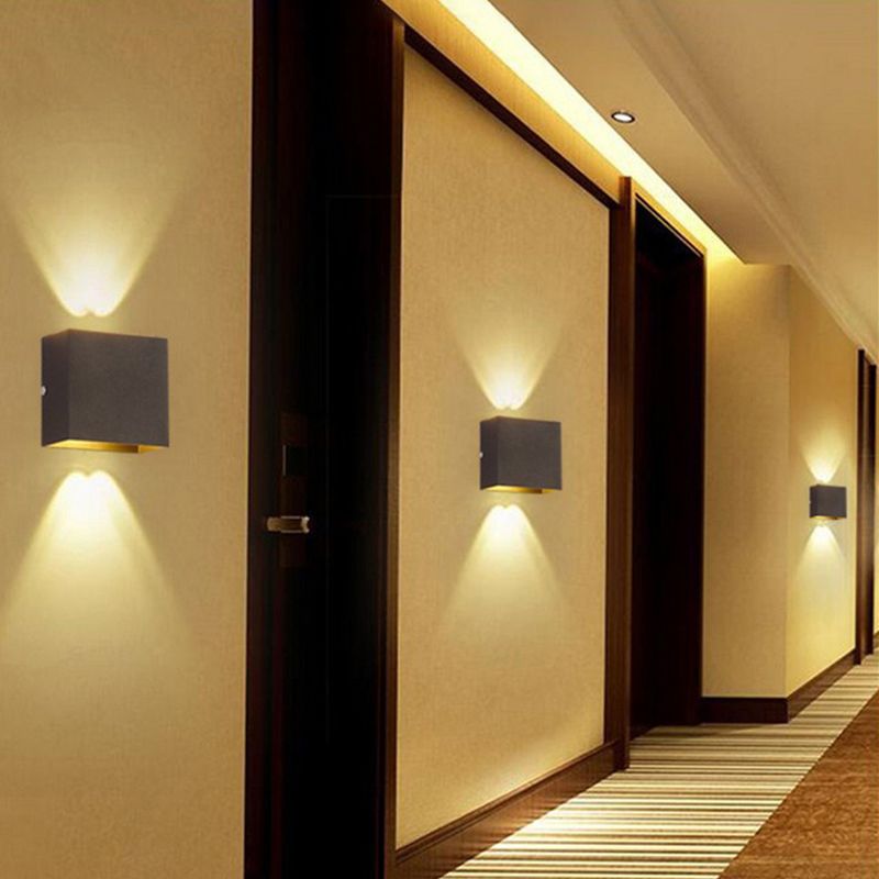 Square Shape Wall Lighting Modern Style Metal 2 Lights Sconce in Black/White