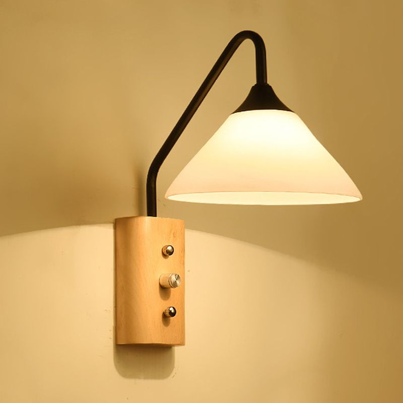 11.8 "H glaskegel schaduw eenvoud houten wandlamp metaal zwanenhals arm 1-lichtsconcuslichten met onafhankelijke schakelaar