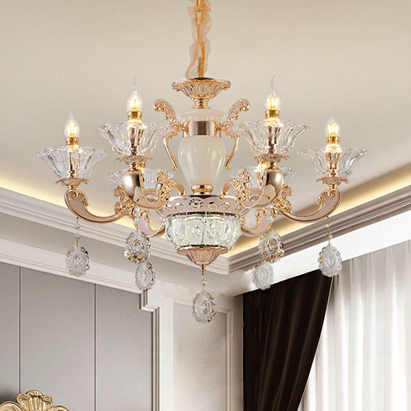 6/8 Bulbes Éclairage de suspension traditionnelle Fleur Clear Crystal Shade Chandelier avec bras sinueux en or