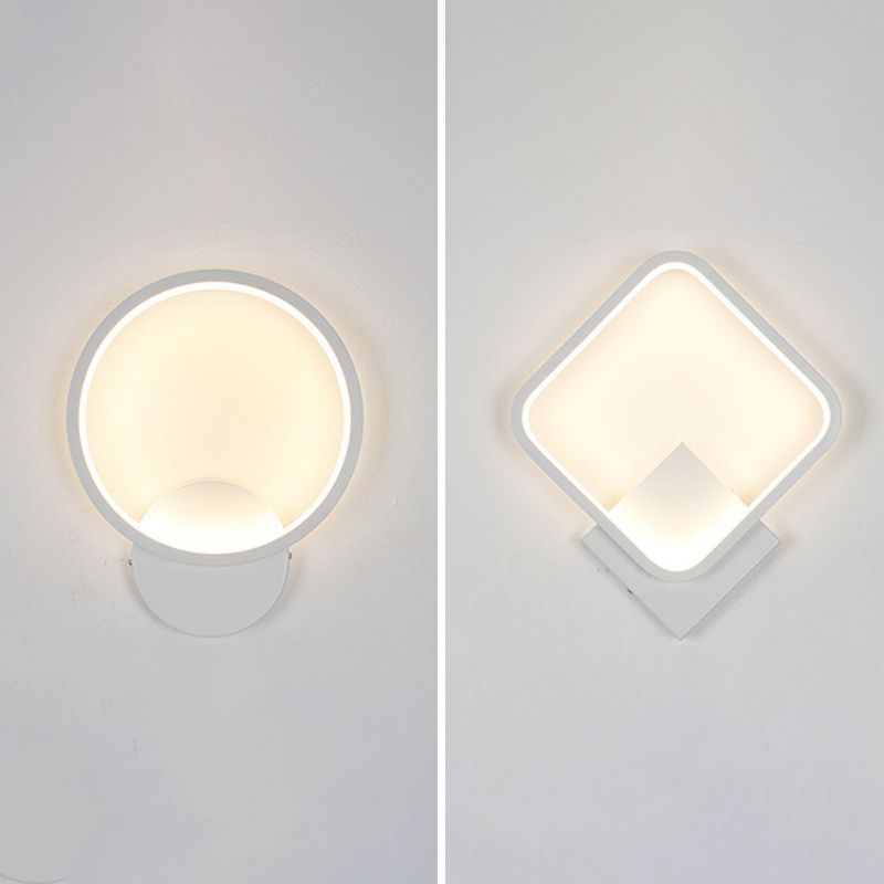 Luci da parete dell'ombra geometrica in metallo Moderno Simple Stile 1 Fun a monte della testa Flainia in bianco