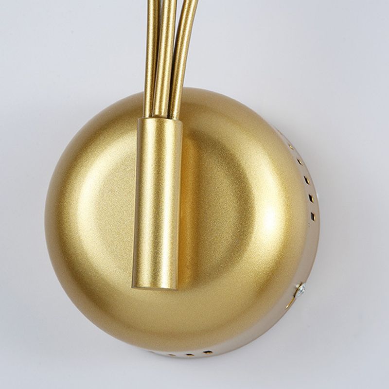 Lampada da parete a parete in metallo moderno nordico a 3 luci per la camera da letto