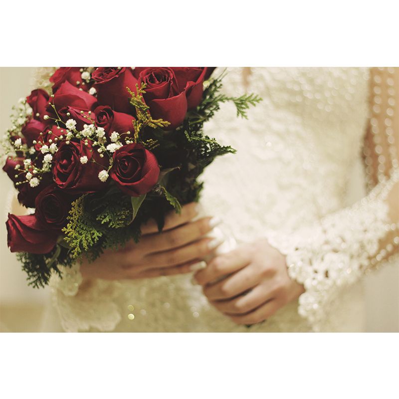 Customized Holding Flowers Mural Decal Eco-friendly Wallpaper for Living Room Wall Art