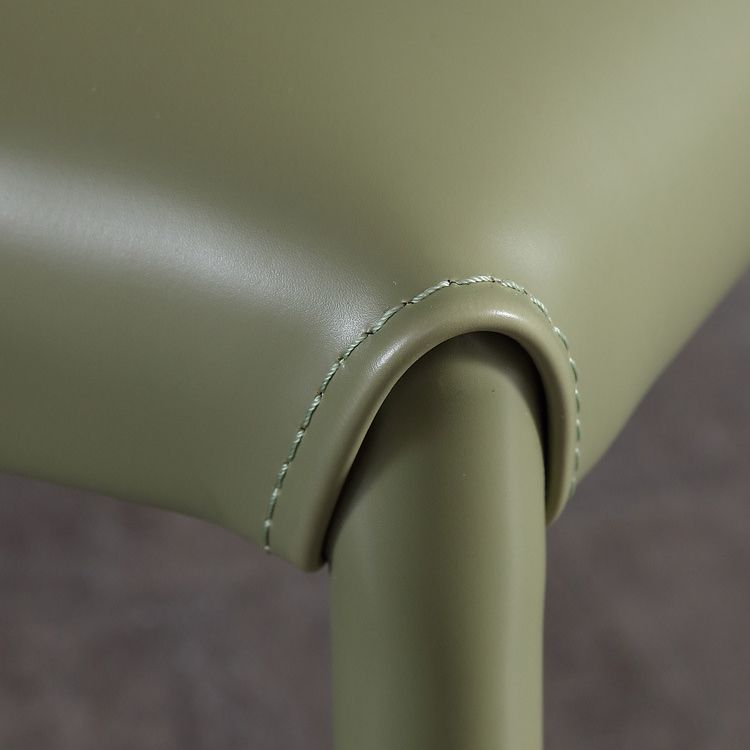 Chaise latéral de restauration de cuisine à wingback contemporaine chaise latérale en métal