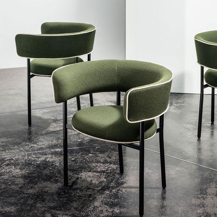 Fauteuils de salle à manger modernes Fauteuils rembourrés à dossier ouvert avec pieds en métal