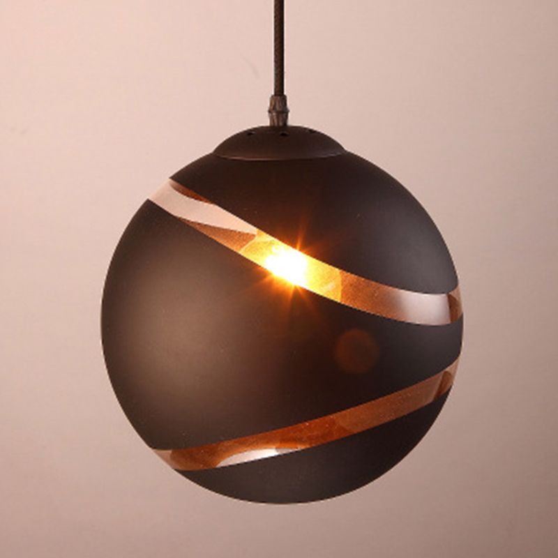 Split hanger lamp postmodern bolgloo