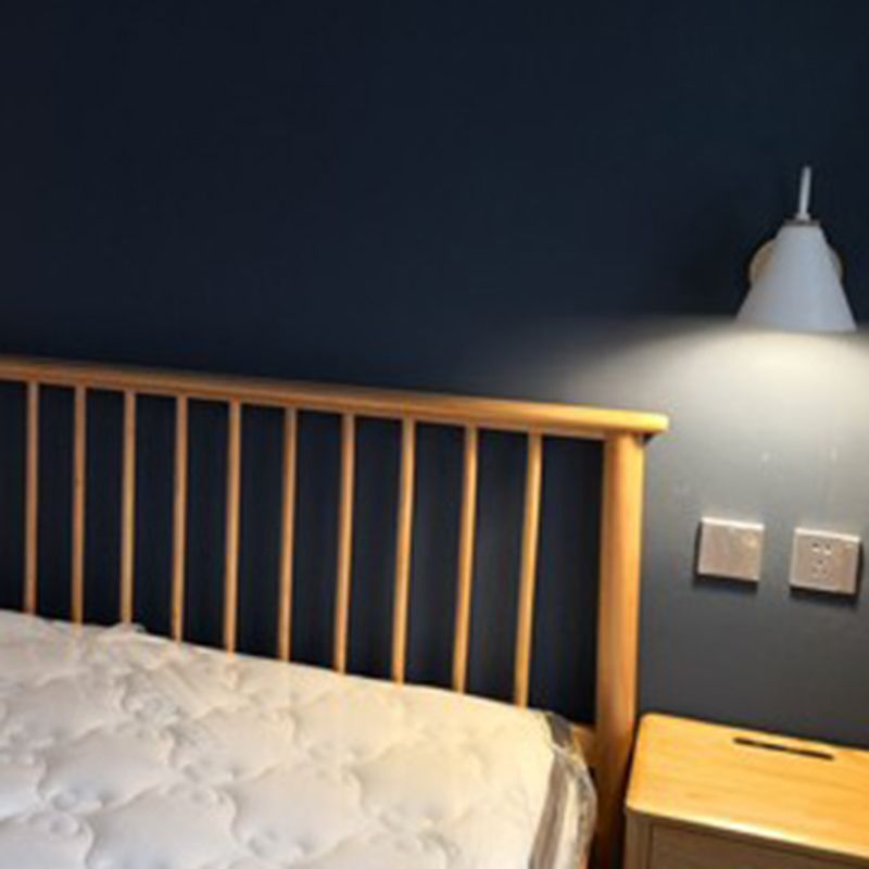 Lámpara de pared única de hierro forjado en moderna luz de pared de domo de madera de estilo conciso para espacios interiores