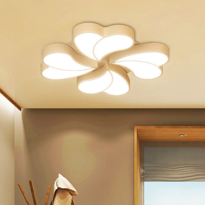 White Floral Flushmount Ceiling Lamp Modern Style Metal LED Flush Mount Lighting for Bedroom
