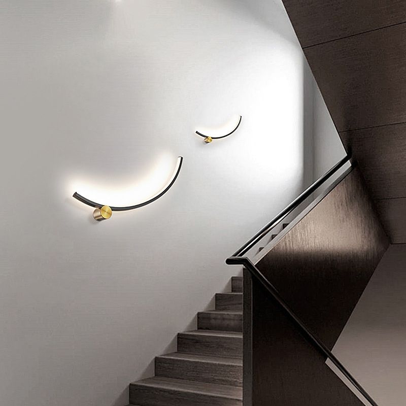 Linear Shape Wall Lamp Modern Style Acrylic 1 Light Sconce in Black