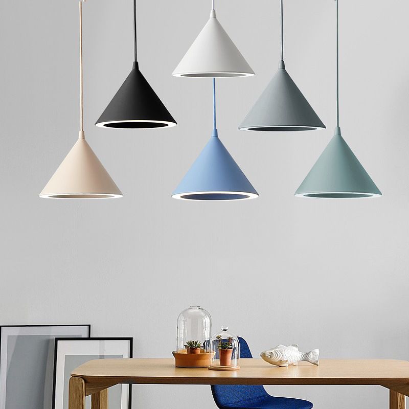 Pendante à cône Lights moderne lampe suspendue en métal 3 pendentif léger en plusieurs couleurs