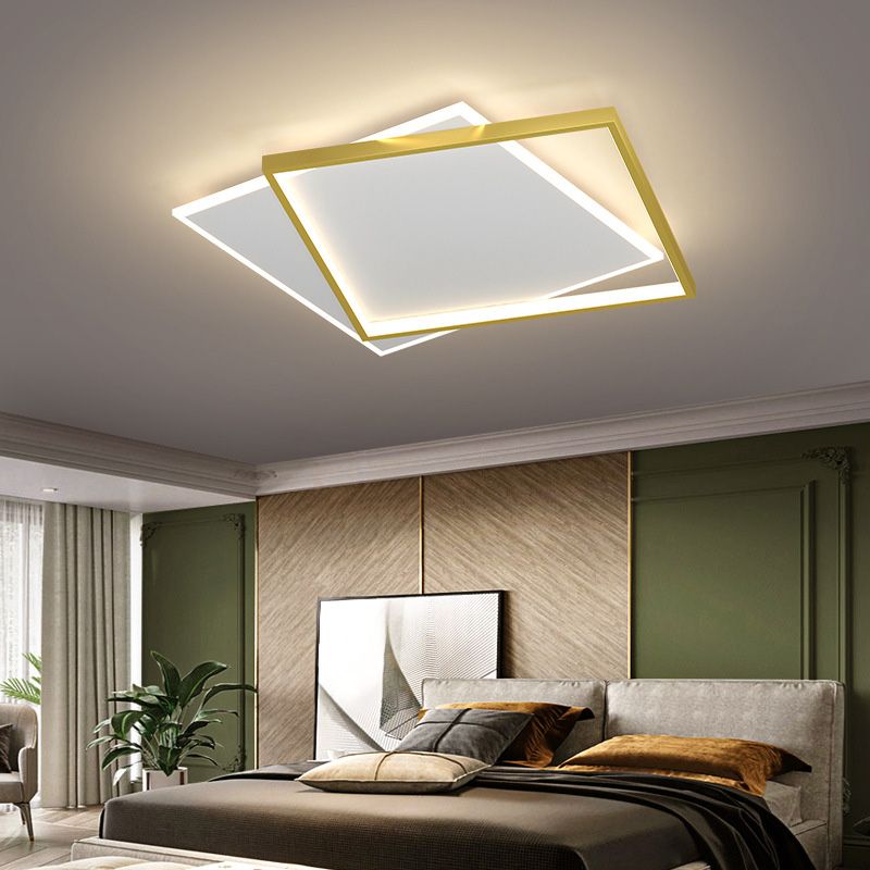 Minimalist Square Flush Mount Light Fixture Metaal LED slaapkamer dicht bij plafond lamp in goud