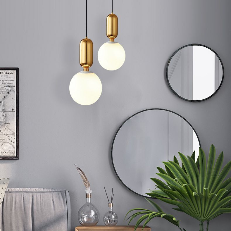 Nordische minimalistische Gla-Globus Hanging Lampe Single-Bulb Kreative Ausrufezeichen Anhänger Licht für Schlafzimmer