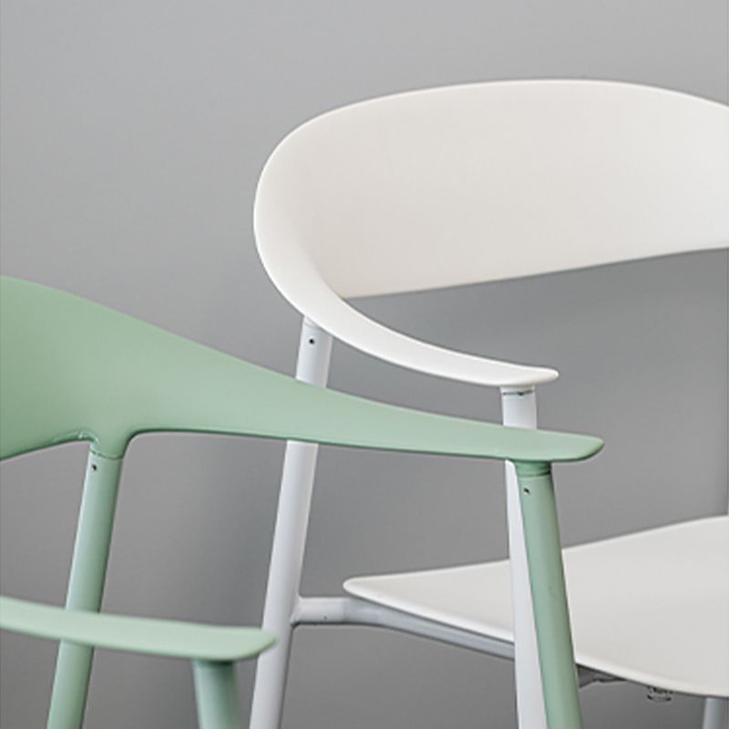 Modern Open Back Side Chair Plastic Dining Chair with Metal Base