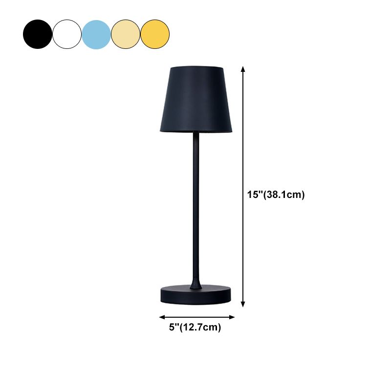 Moderne Stilkegelform Table Beleuchtung Metall 1 Leuchttischlampe für Bett