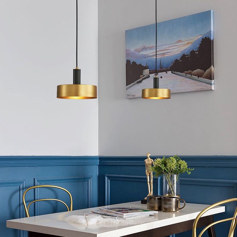 1 léger pendentif suspension de style postmoderne éclairage suspendu en métal pour le salon