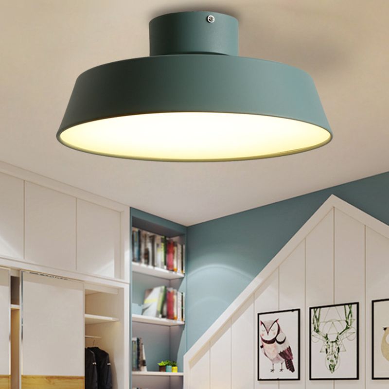 Acrylic Circle Ceiling Mount Light Fixture Nordic Style LED Close To Ceiling Lamp