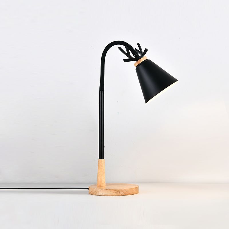 Modern Antlers Table Lamp Colorful Single Light Desk Lamp with Wood for Bedroom