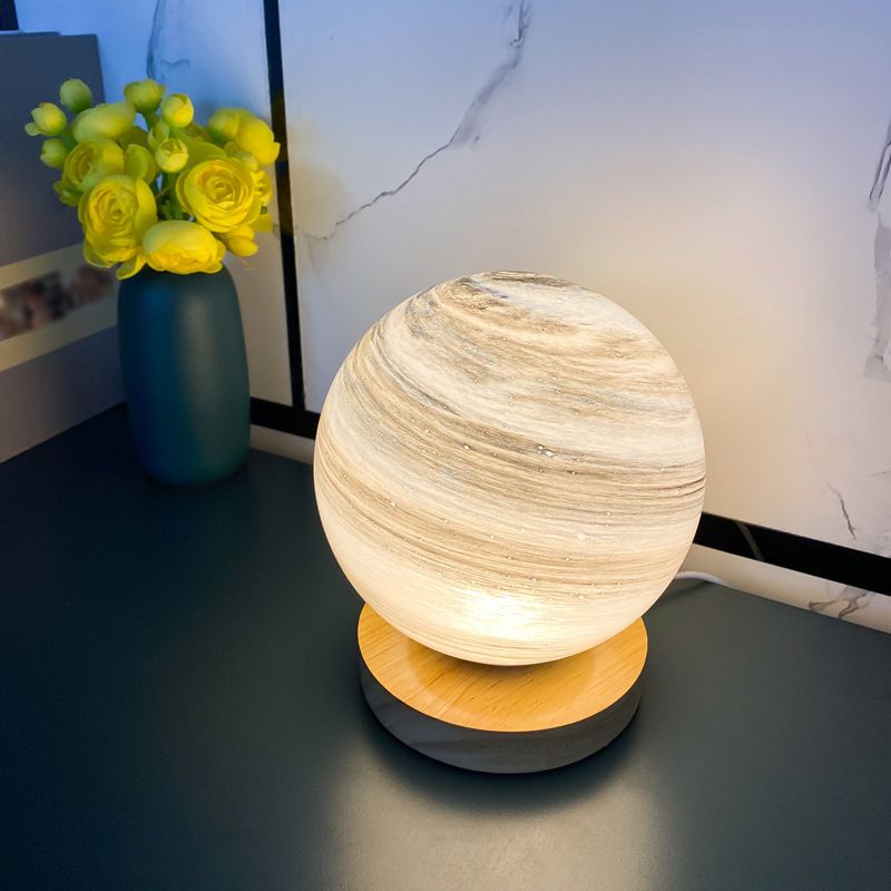 Moderne stijl tafellamp 1-licht LED-bureaulamp met glazen schaduw voor woonkamer