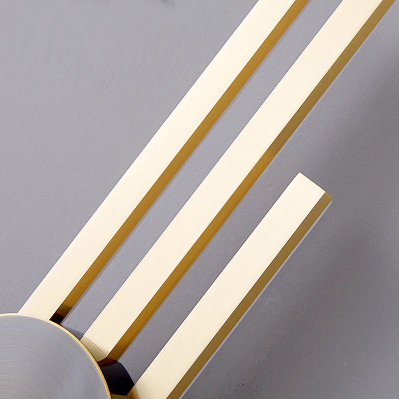 Moderne geometrische Wandleuchte mit mehrköpfiger Wohnzimmerwandhalterung mit Metallschatten