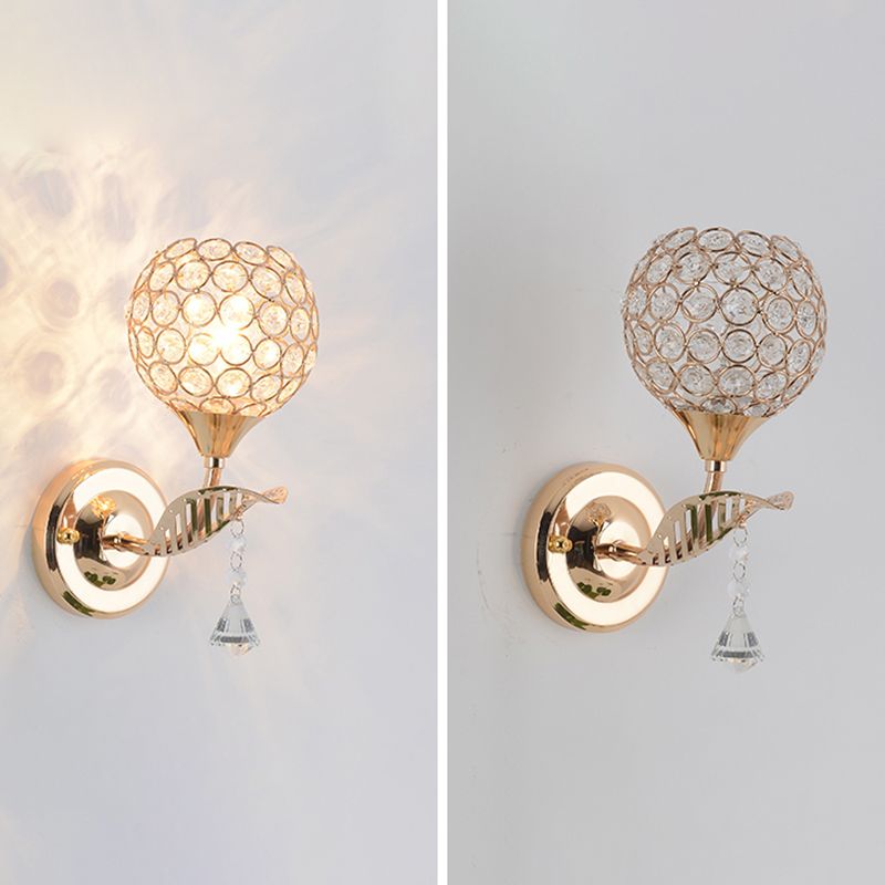 Luce da parete globale Pliona lampada moderna a parete a 1 luci con tonalità di cristallo chiaro
