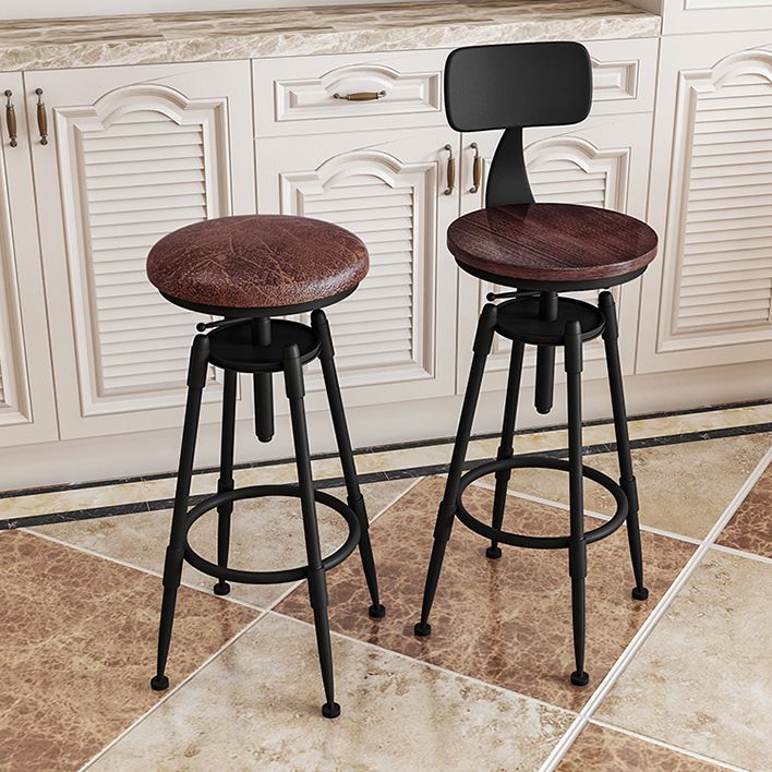 Industrielle armlose hingelbare Counterhocker Iron Restaurant Barhocker mit Pedal