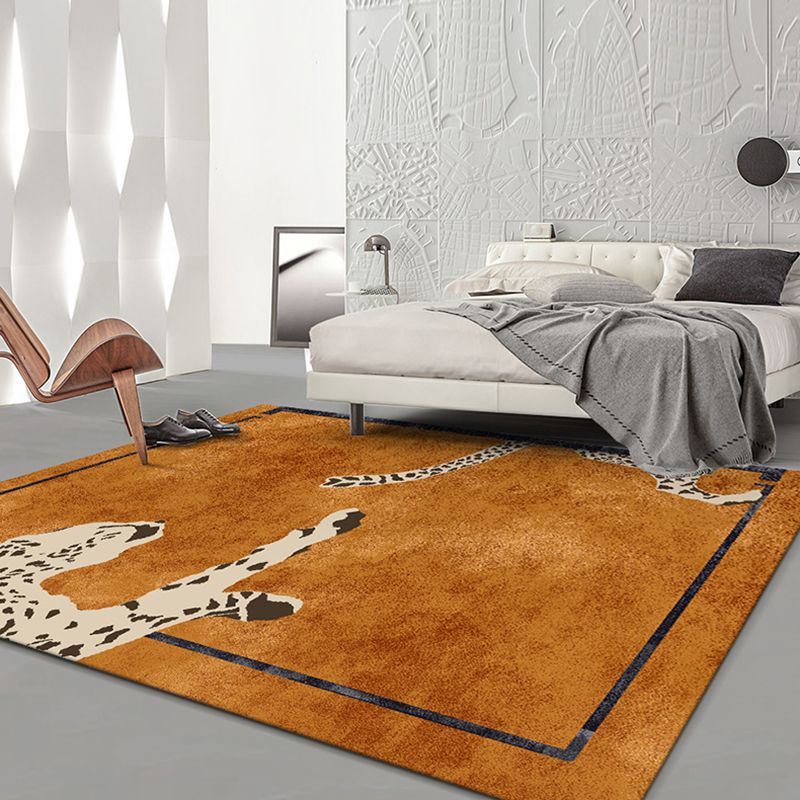 Stylish Modern Area Carpet Brown Polyester Area Rug Leopard Pattern Stain Resistant Rug for Bedroom