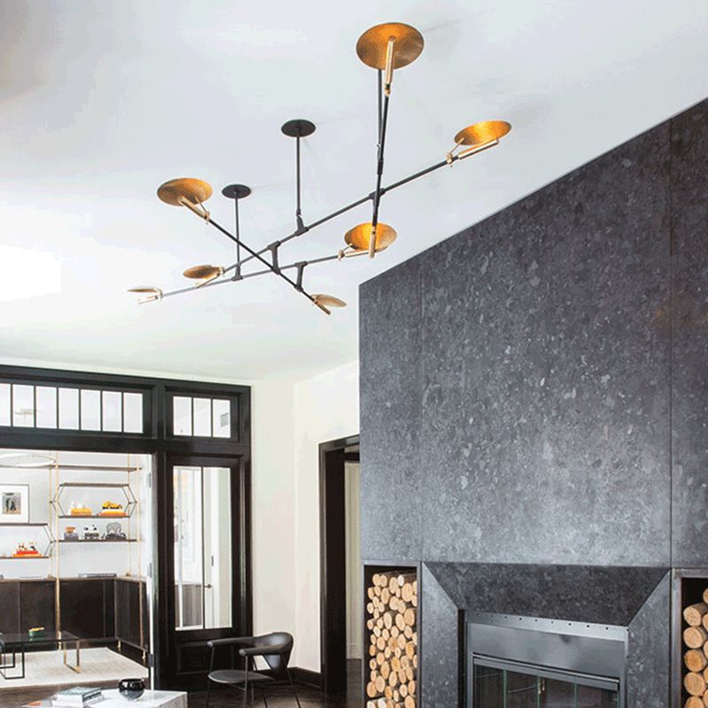 Black and Gold Spoutnik Chandelier Postmodern 8-Light Metal Hanging Light avec une teinte ronde