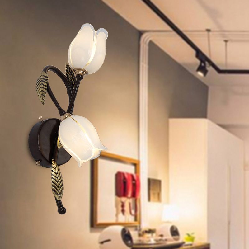 2 luces White/Yellow Glass Lighting de pared de oro tradicional/lámpara de dormitorio de flor de flor negra.