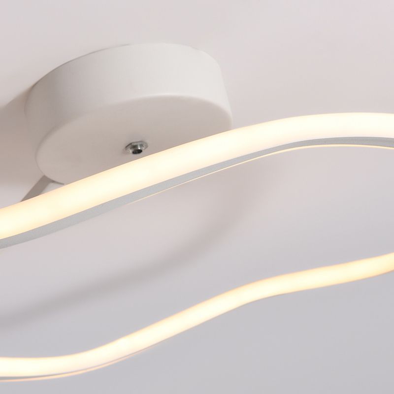 Metal Minimalism 1-Light Flush Mount Lamp Linear Flush Ceiling Light for Bedroom