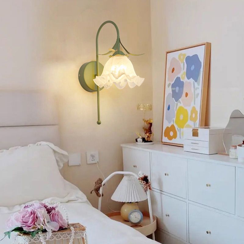 Modern Style Wall Mounted Sconce 1-Light Wall Mounted Light Fixture for Bedroom