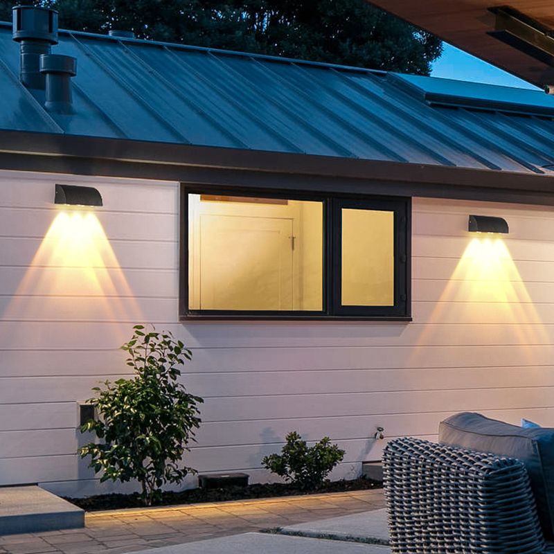 Contemporary Wall Sconce Black Curve Wall Light Fixture for Courtyard