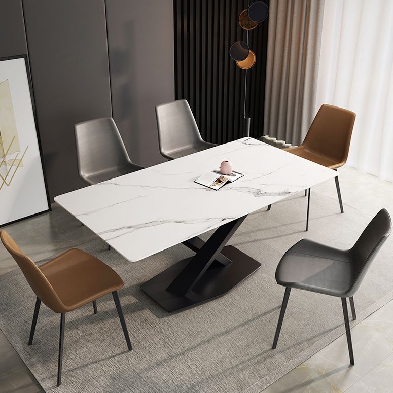 Eenvoudige keuken rechthoekige vorm eettafel gesinterde stenen eettafel met voetstukbasis