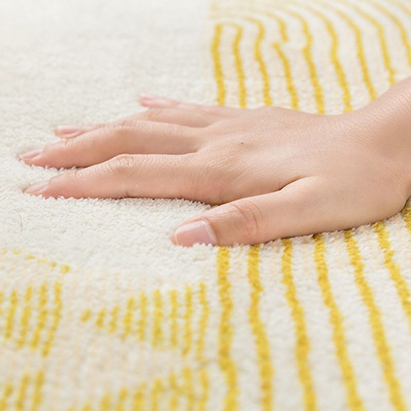 Beige Modern Carpet Polyester Striped Carpet Non-Slip Backing Carpet for Living Room