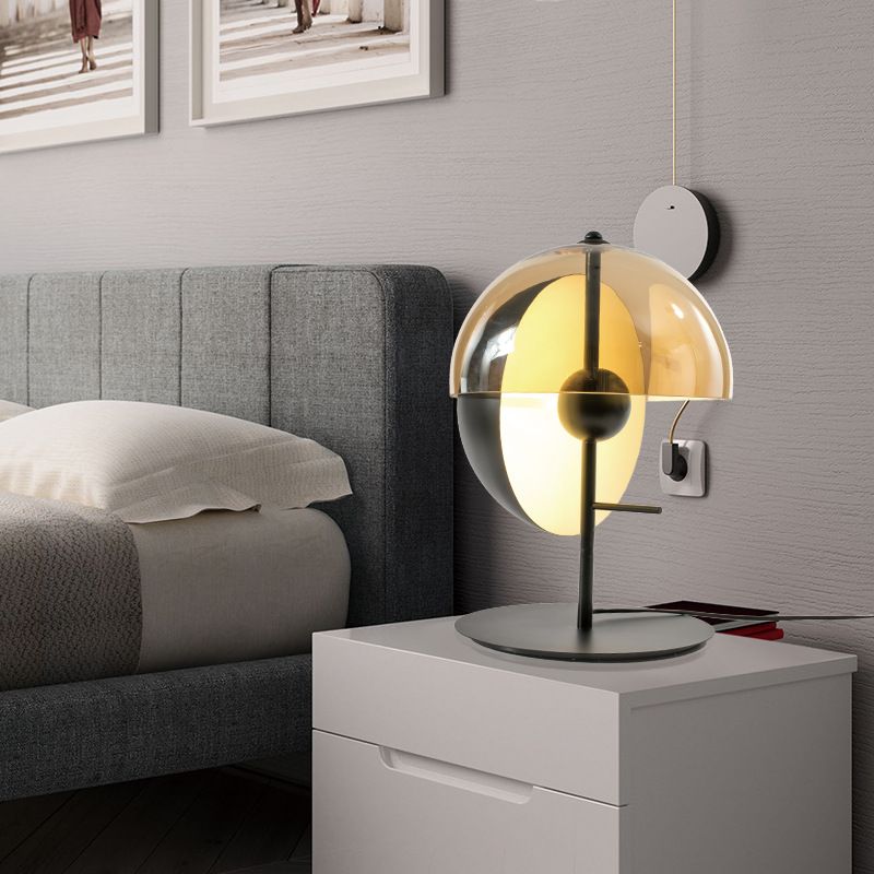 Lampe de table hémisphérique artistique moderne, lampe de bureau en fer laqué avec abat-jour en verre