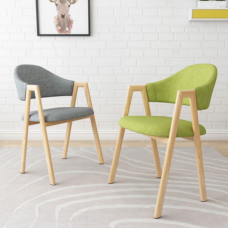 Chaise de salle à manger contemporaine en métal, chaise latérale de salle à manger en velours pour usage domestique