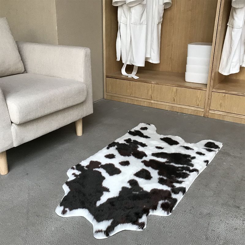 Fancy Cow Skin Print Rug zwart-wit modern tapijt synthetisch machine wasbare vlekbestendig niet-slip tapijt voor kamer