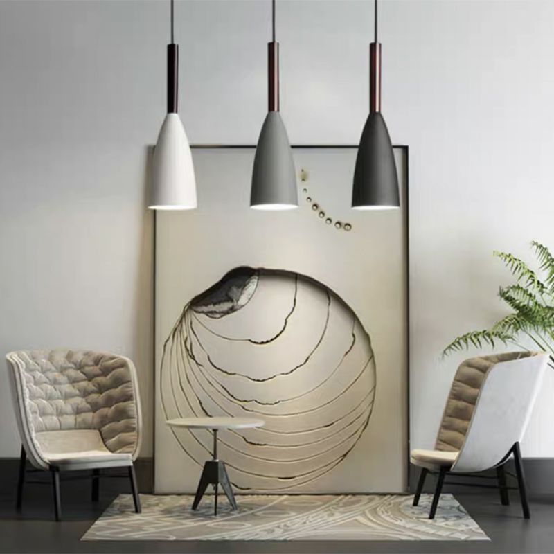 Luz de colgante de hierro lacado en la moderna lámpara de colgantes de madera de estilo nórdico para el comedor