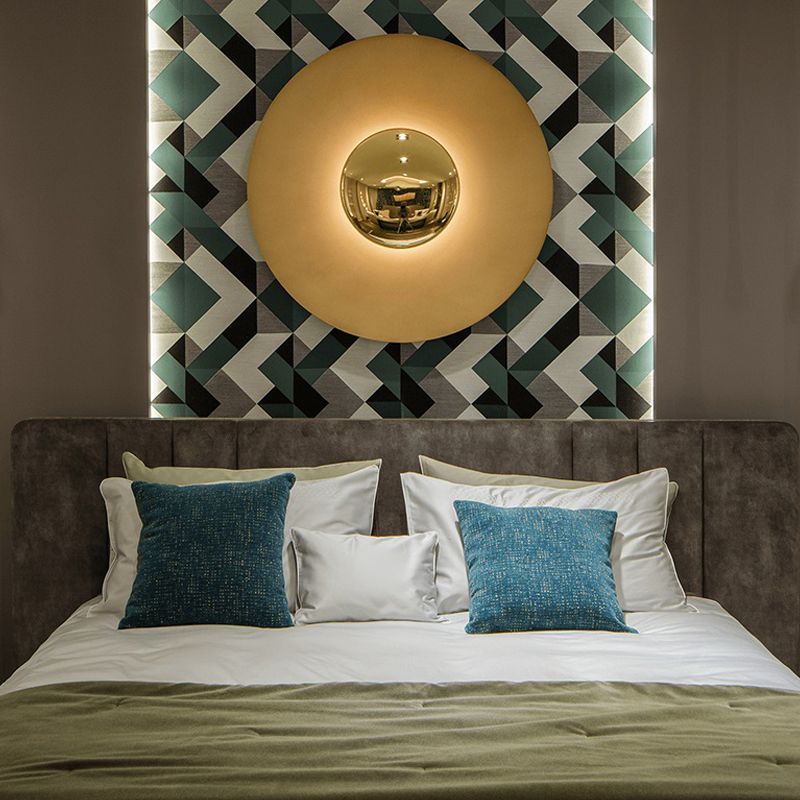 Round Shape Metal Wall Sconce Modern Style Single Light Wall Lighting Fixtures