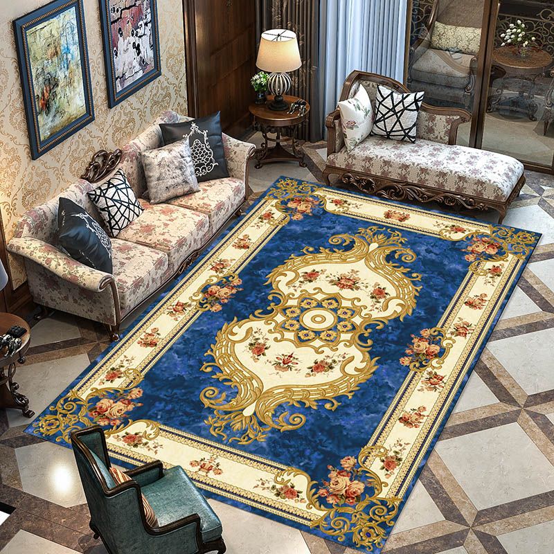 Red Luxury Carpet Polyester Graphic Carpet Washable Carpet for Home Decoration