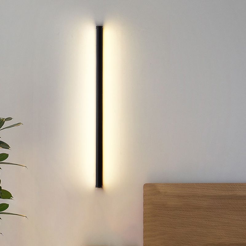 Linear Wall Light Fixture Contemporary Metal 1 Light Wall Sconce in Black