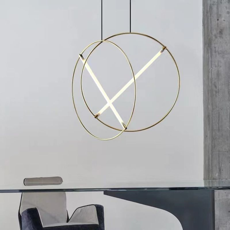 Louleur en forme de boucle de simplicité Éclairage de pendentif en forme de salle à manger en acrylique LED Down Light en or