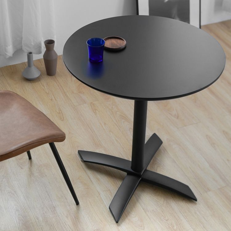 Tavolo da pranzo in legno solido rotondo Simplicity Style Dining Room Collection per interno