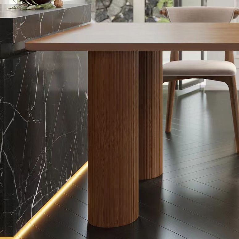 Forma gratis Mesa de comedor de tono marrón de madera maciza Mesa de 3 patas moderna para comedor para comedor