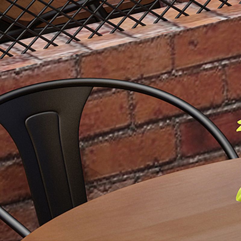 Modern Coffee Shop Dining Table Round Solid Wood Table in Brown